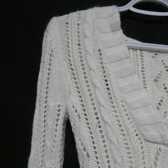 AMERICAN EAGLE OUTFITTERS | medium | Hooded White Knitted Lace Sweater W Pockets - Picture 4 of 16